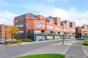 Hemelboog Binnen 87, HEERHUGOWAARD