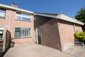 Zanglijster 23, VENHUIZEN