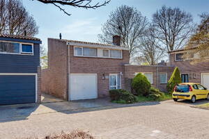 van der Helstlaan 10, HEERHUGOWAARD