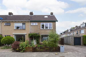 Hugo de Grootsingel 13, BOVENKARSPEL