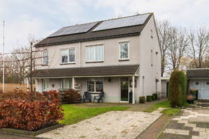 De Roos 10, BOVENKARSPEL