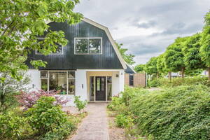 Stationslaan 43, BOVENKARSPEL