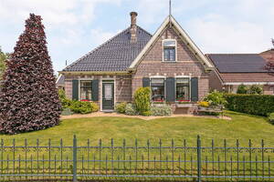 Graslaan 8, ANNA PAULOWNA