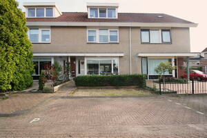 Waterlelie 45, BOVENKARSPEL