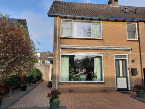 Uitlaat 44, GROOTEBROEK